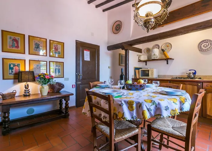 Апартаменты Bardeggiano - Caterina 1 By Interhome