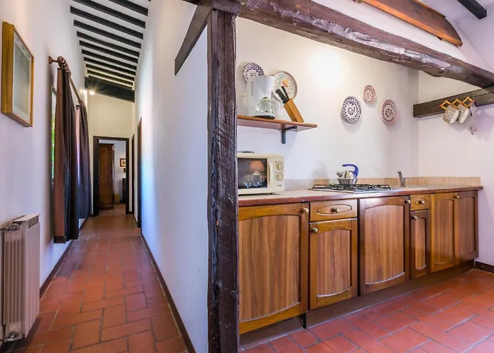 Апартаменты Bardeggiano - Caterina 1 By Interhome